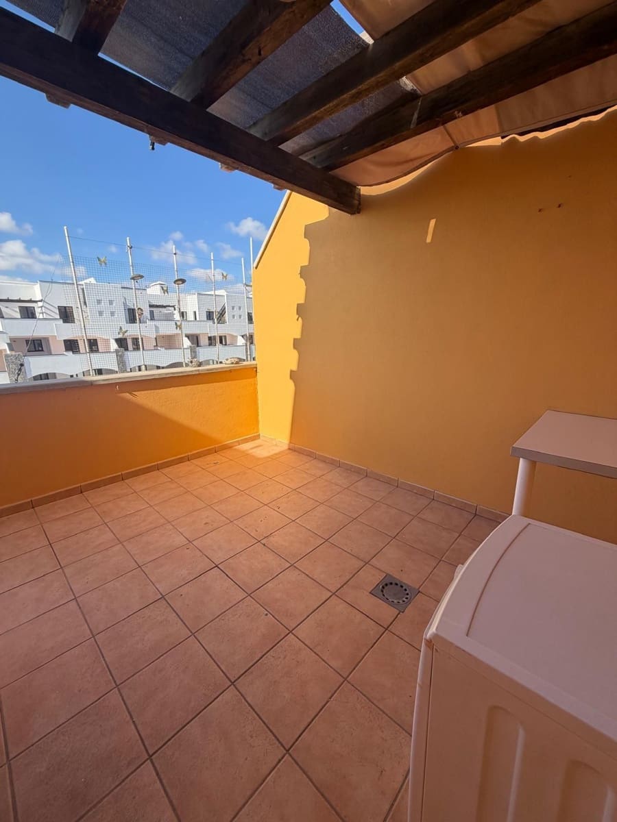 Piso de 2 habitaciones en Corralejo en venta - 260.000 € (Ref: 10108956)