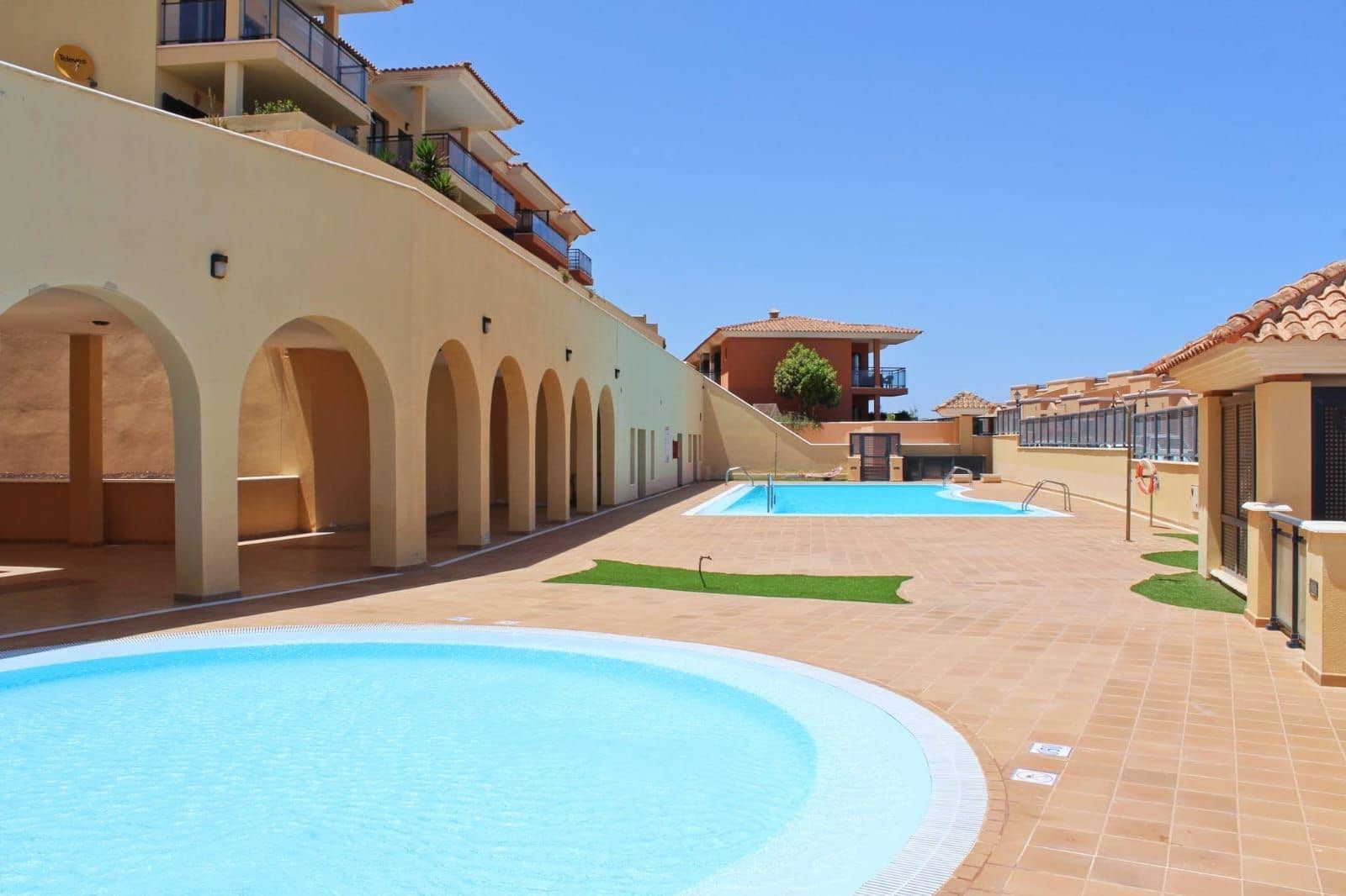 2 bedroom Townhouse for sale in Caleta de Fuste - € 220,000 (Ref: 10115407)