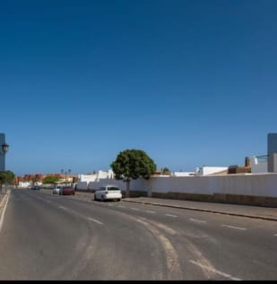 5 quarto Moradia para venda em Caleta de Fuste com piscina garagem - 780 000 € (Ref: 10123489)