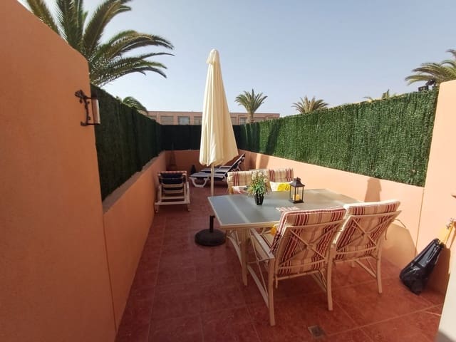 Casa de 2 habitaciones en Costa de Antigua, Antigua en venta con piscina - 180.000 € (Ref: 10139204)