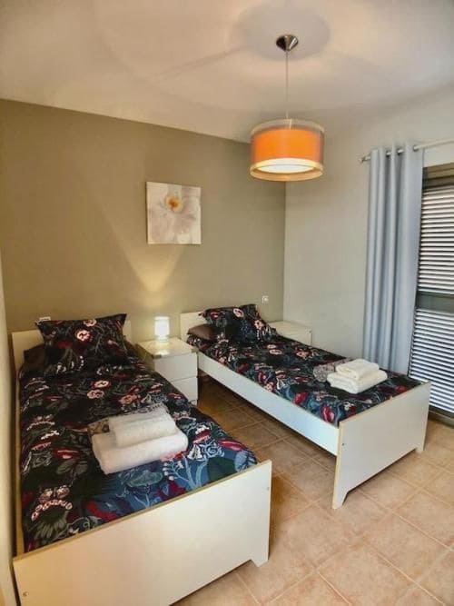 5 soverom Villa til salgs i Caleta de Fuste med svømmebasseng garasje - € 590 000 (Ref: 10154810)