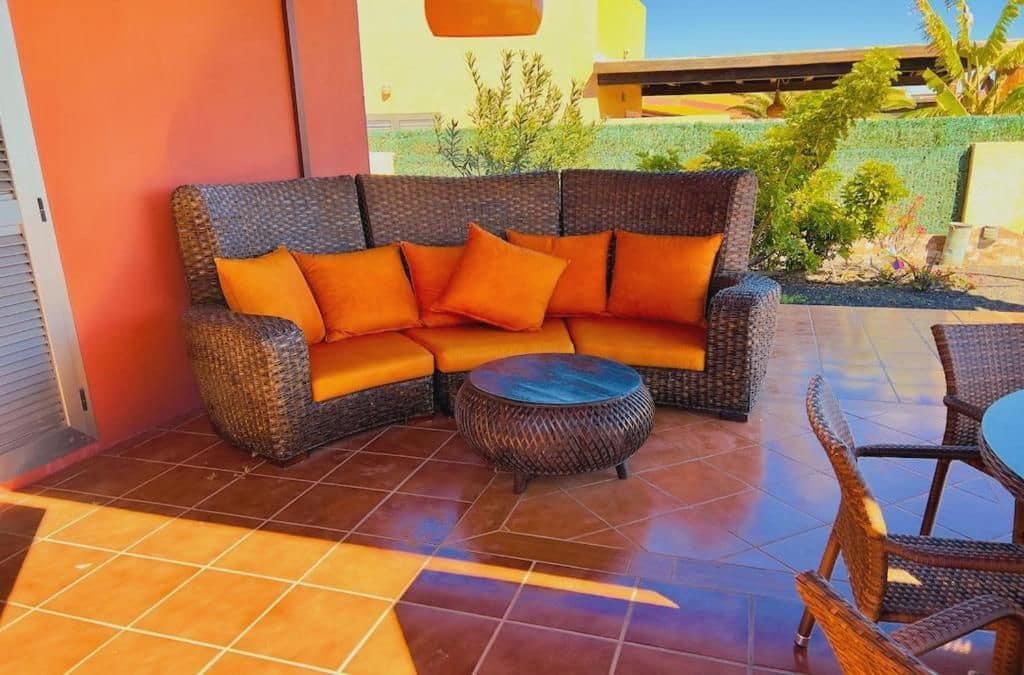5 soverom Villa til salgs i Caleta de Fuste med svømmebasseng garasje - € 590 000 (Ref: 10154810)