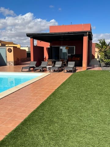 5 soverom Villa til salgs i Caleta de Fuste, Antigua med svømmebasseng garasje - € 590 000 (Ref: 10154810)