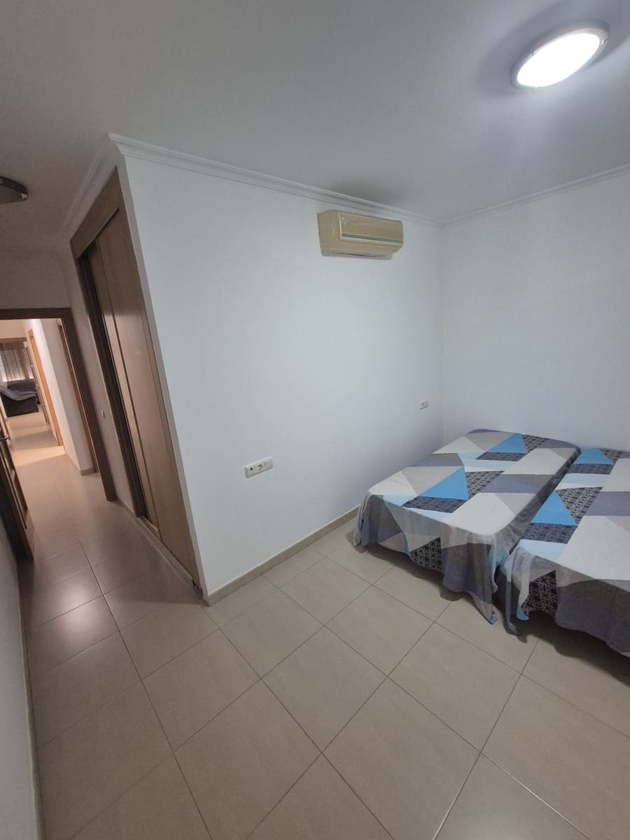 2 slaapkamer Flat te koop in Puerto del Rosario met garage - € 168.000 (Ref: 10154811)