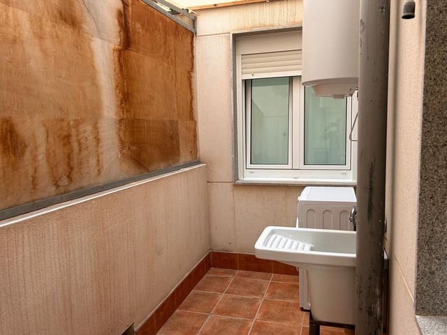 2 slaapkamer Flat te koop in Puerto del Rosario met garage - € 168.000 (Ref: 10154811)