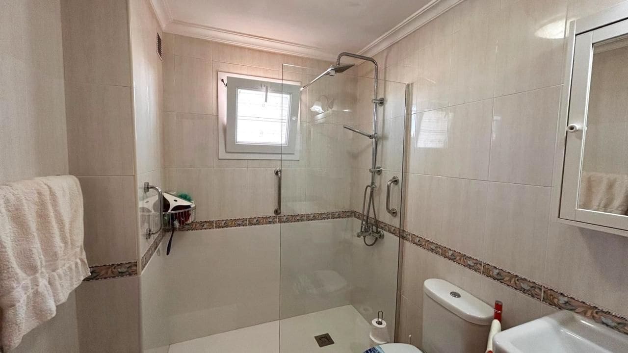 2 bedroom Flat for sale in El Cotillo - € 300,000 (Ref: 10161038)
