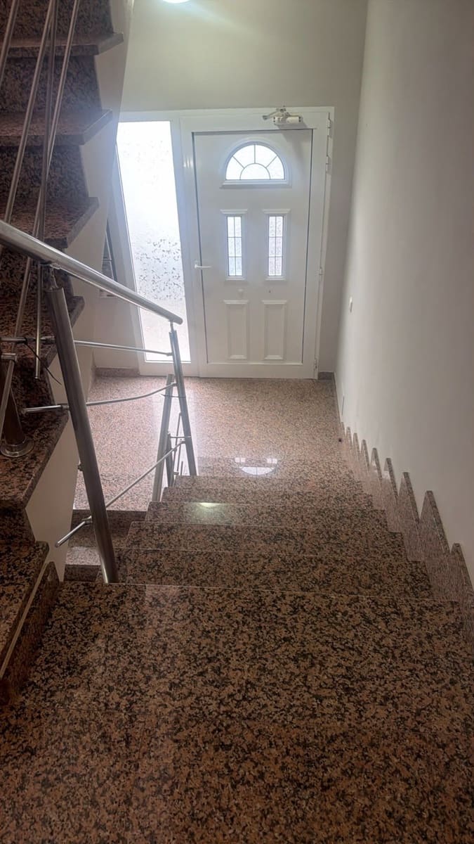 2 soveværelse Lejlighed til salg i Puerto del Rosario med garage - € 168.000 (Ref: 10173322)