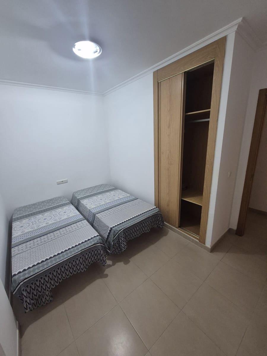 2 soveværelse Lejlighed til salg i Puerto del Rosario med garage - € 168.000 (Ref: 10173322)