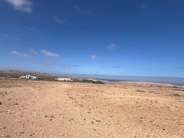 Rakentamaton maa myytävänä paikassa Tindaya, La Oliva - 95 475 € (Ref: 7852330)