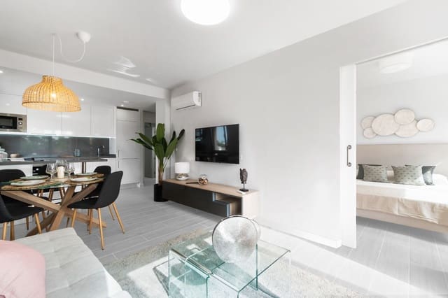 2 quarto Moradia Geminada para venda em La Oliva com piscina garagem - 265 000 € (Ref: 7852455)