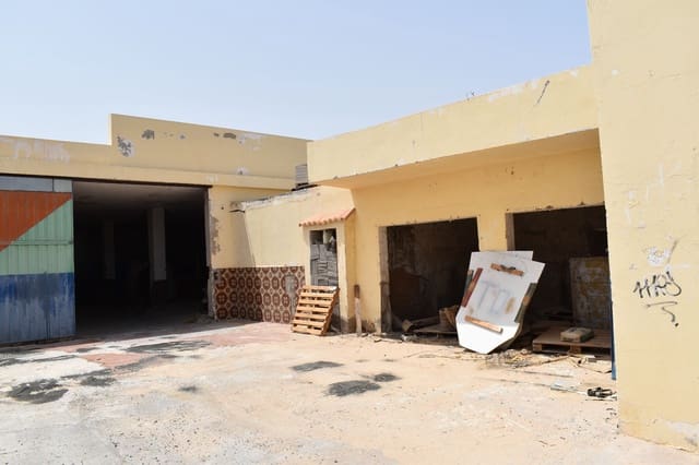 Building Plot for sale in El Matorral, Puerto del Rosario - € 450,000 (Ref: 7852457)