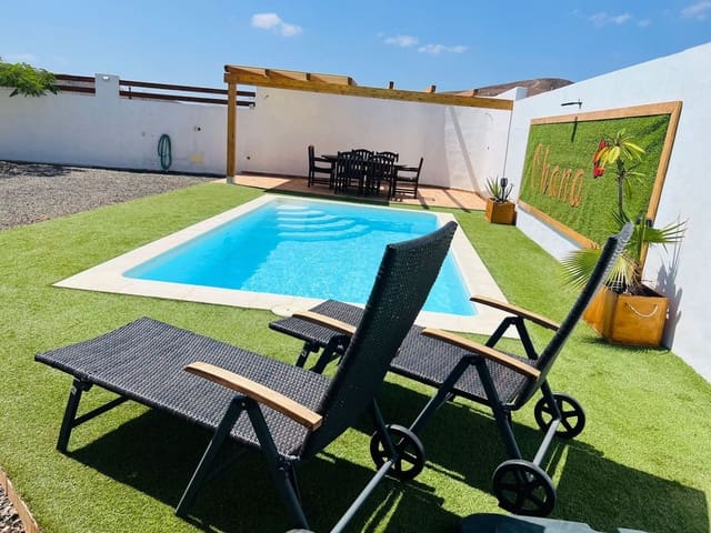 2 sypialnia Willa na sprzedaż w Tuineje z garażem - 339 000 € (Ref: 7852464)