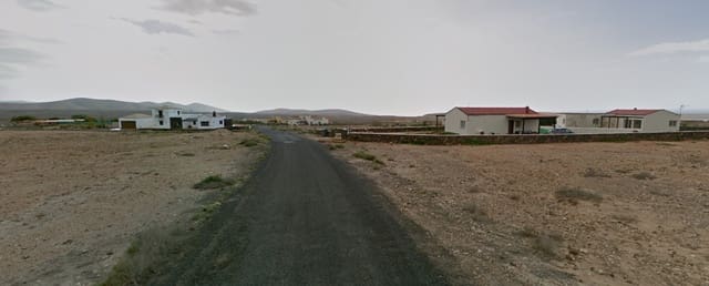 Rakentamaton maa myytävänä paikassa Tindaya, La Oliva - 150 000 € (Ref: 8133698)