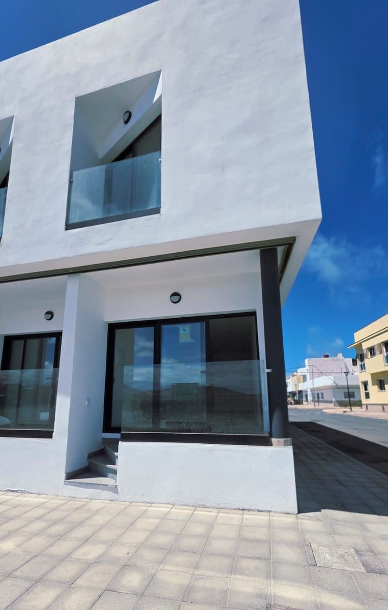 2 soverom Hus til salgs i El Cotillo - € 295 000 (Ref: 8140513)