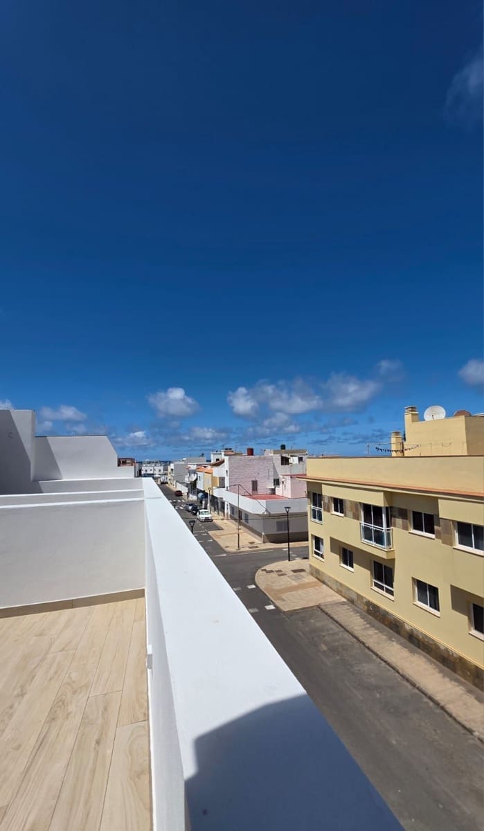 2 soverom Hus til salgs i El Cotillo - € 295 000 (Ref: 8140513)