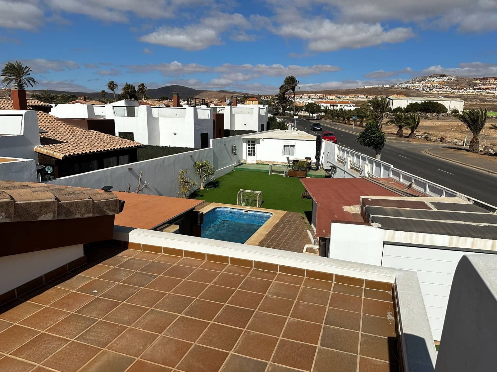 4 soveværelse Villa til salg i Caleta de Fuste med swimmingpool garage - € 760.000 (Ref: 8174578)