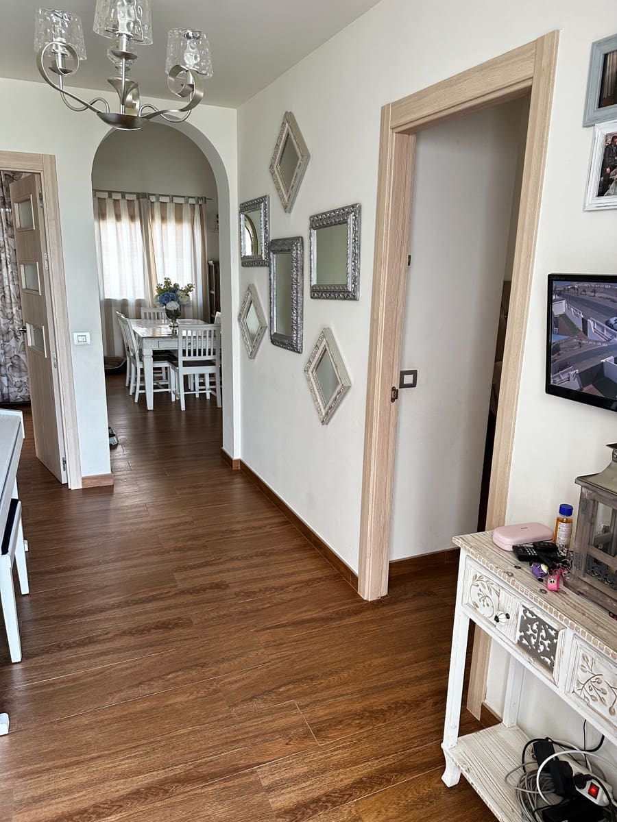 4 soveværelse Villa til salg i Caleta de Fuste med swimmingpool garage - € 760.000 (Ref: 8174578)