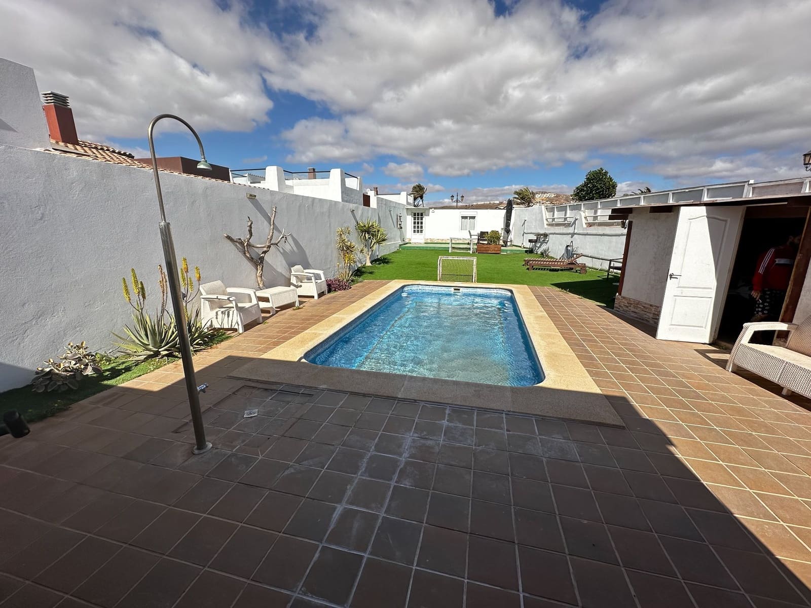 4 soveværelse Villa til salg i Caleta de Fuste med swimmingpool garage - € 760.000 (Ref: 8174578)