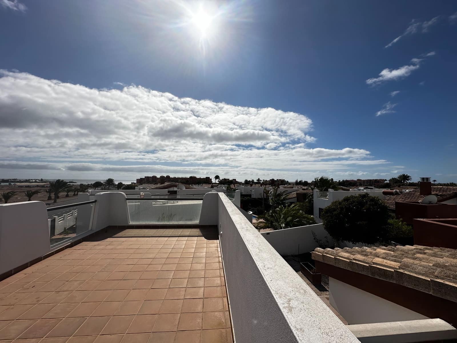 4 soveværelse Villa til salg i Caleta de Fuste med swimmingpool garage - € 760.000 (Ref: 8174578)