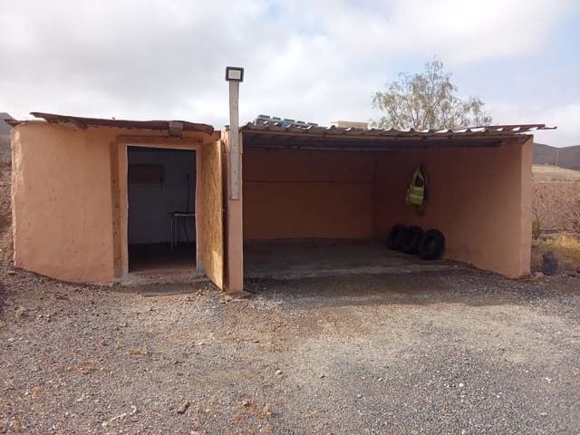 5 makuuhuone Huvila myytävänä paikassa Antigua - 420 000 € (Ref: 8480593)