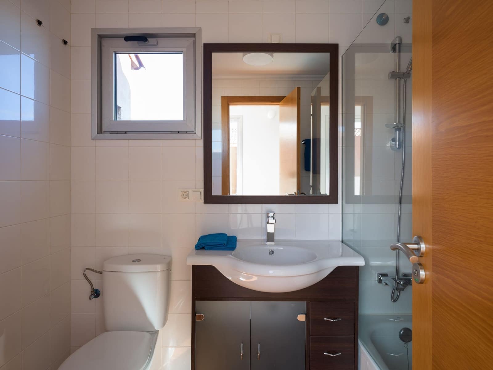 4 soveværelse Villa til salg i Costa de Antigua med swimmingpool garage - € 365.000 (Ref: 8610313)