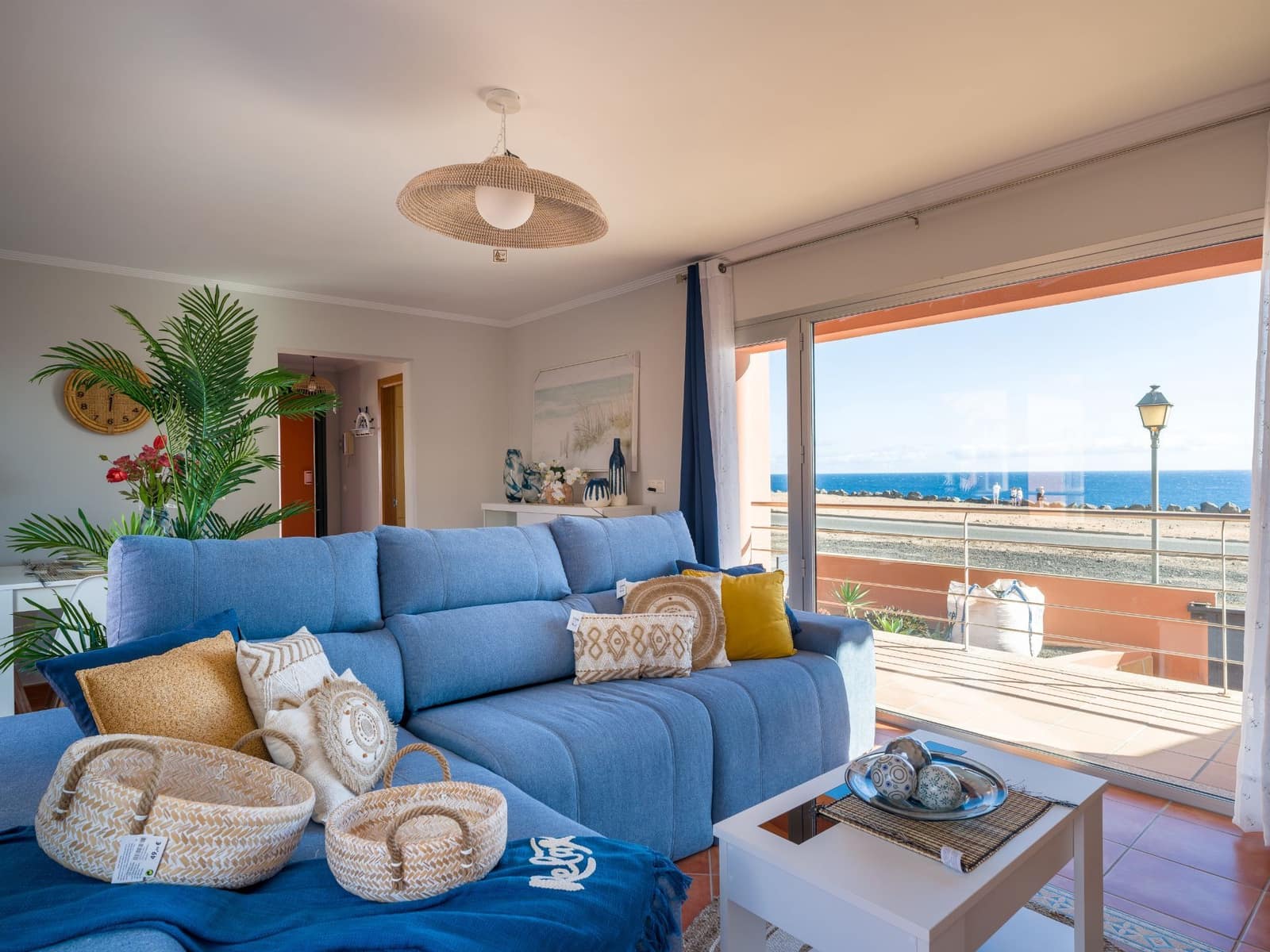 4 soveværelse Villa til salg i Costa de Antigua med swimmingpool garage - € 365.000 (Ref: 8610313)