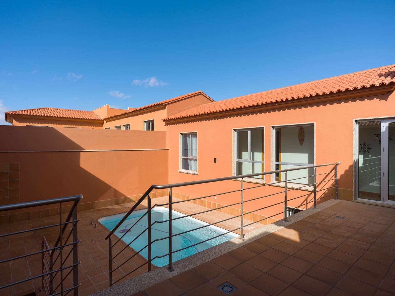 4 soveværelse Villa til salg i Costa de Antigua med swimmingpool garage - € 365.000 (Ref: 8610313)