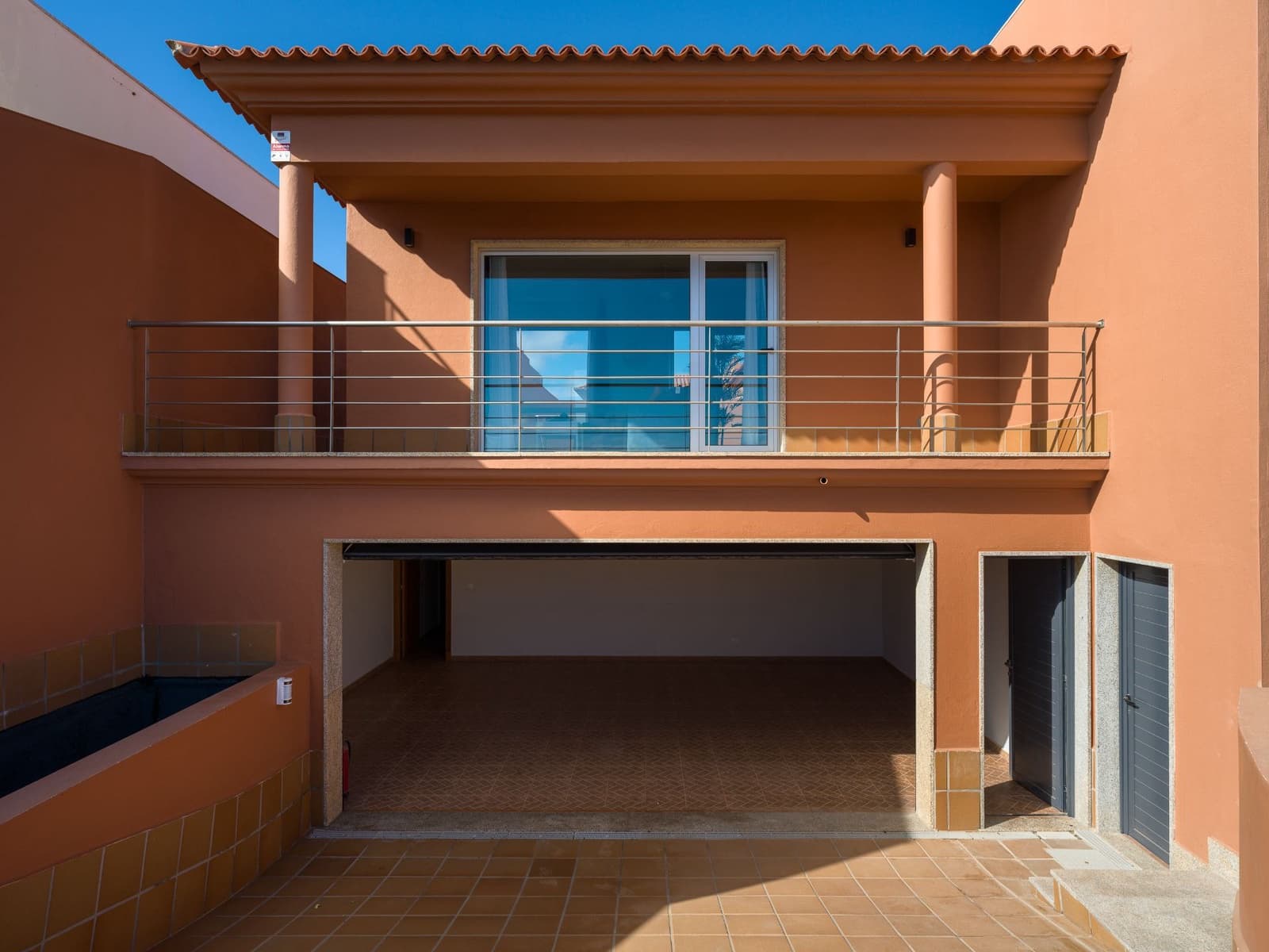 4 soveværelse Villa til salg i Costa de Antigua med swimmingpool garage - € 365.000 (Ref: 8610313)