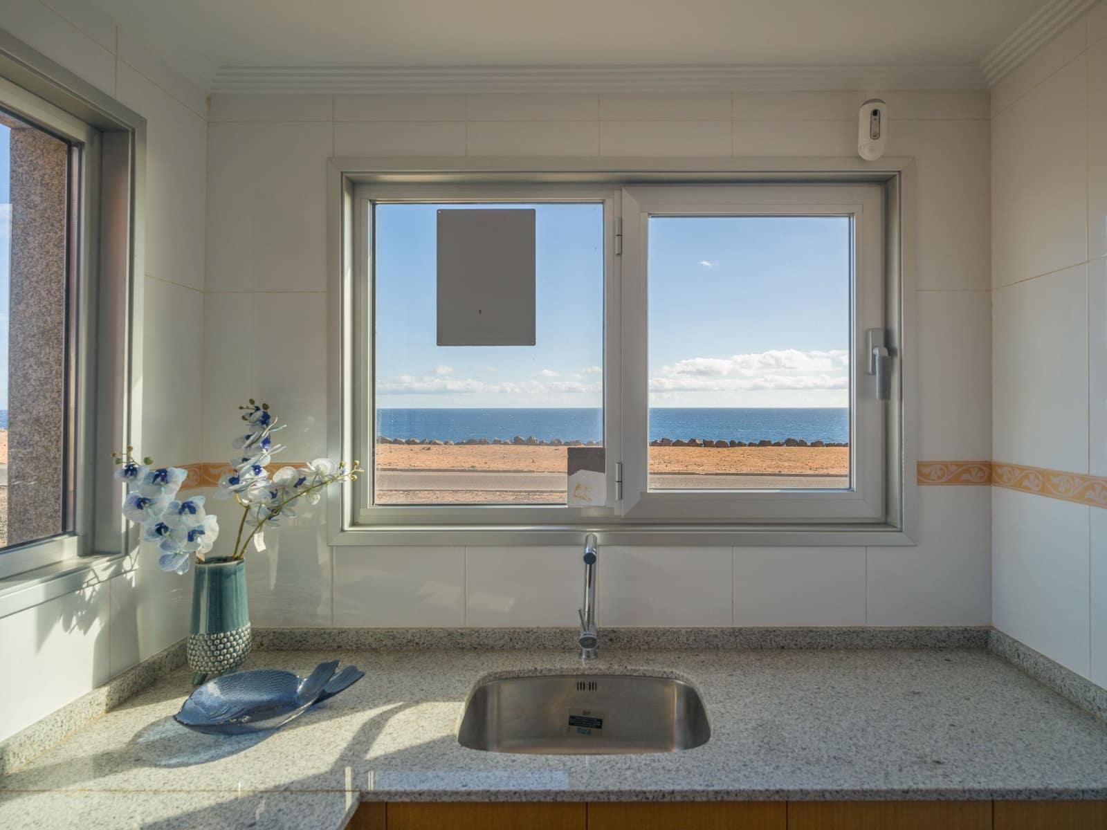 4 soveværelse Villa til salg i Costa de Antigua med swimmingpool garage - € 365.000 (Ref: 8610313)