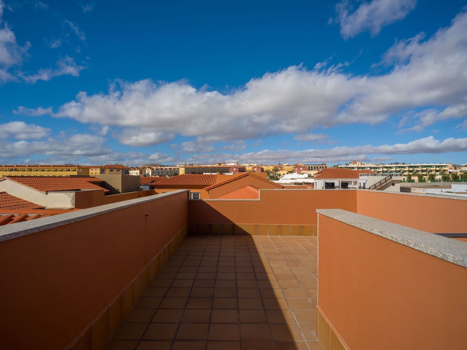 4 soveværelse Villa til salg i Costa de Antigua med swimmingpool garage - € 365.000 (Ref: 8610313)