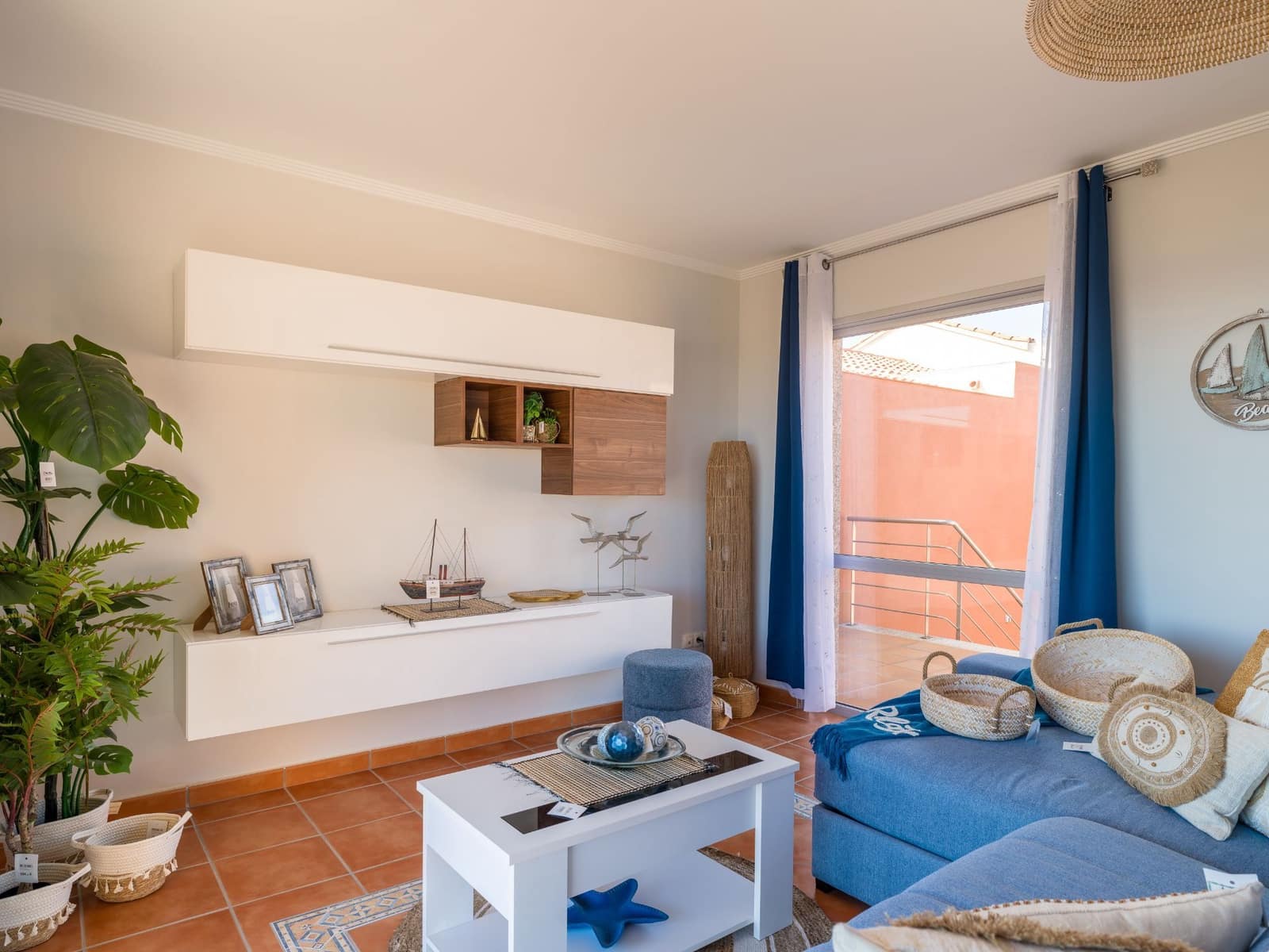 4 soveværelse Villa til salg i Costa de Antigua med swimmingpool garage - € 365.000 (Ref: 8610313)