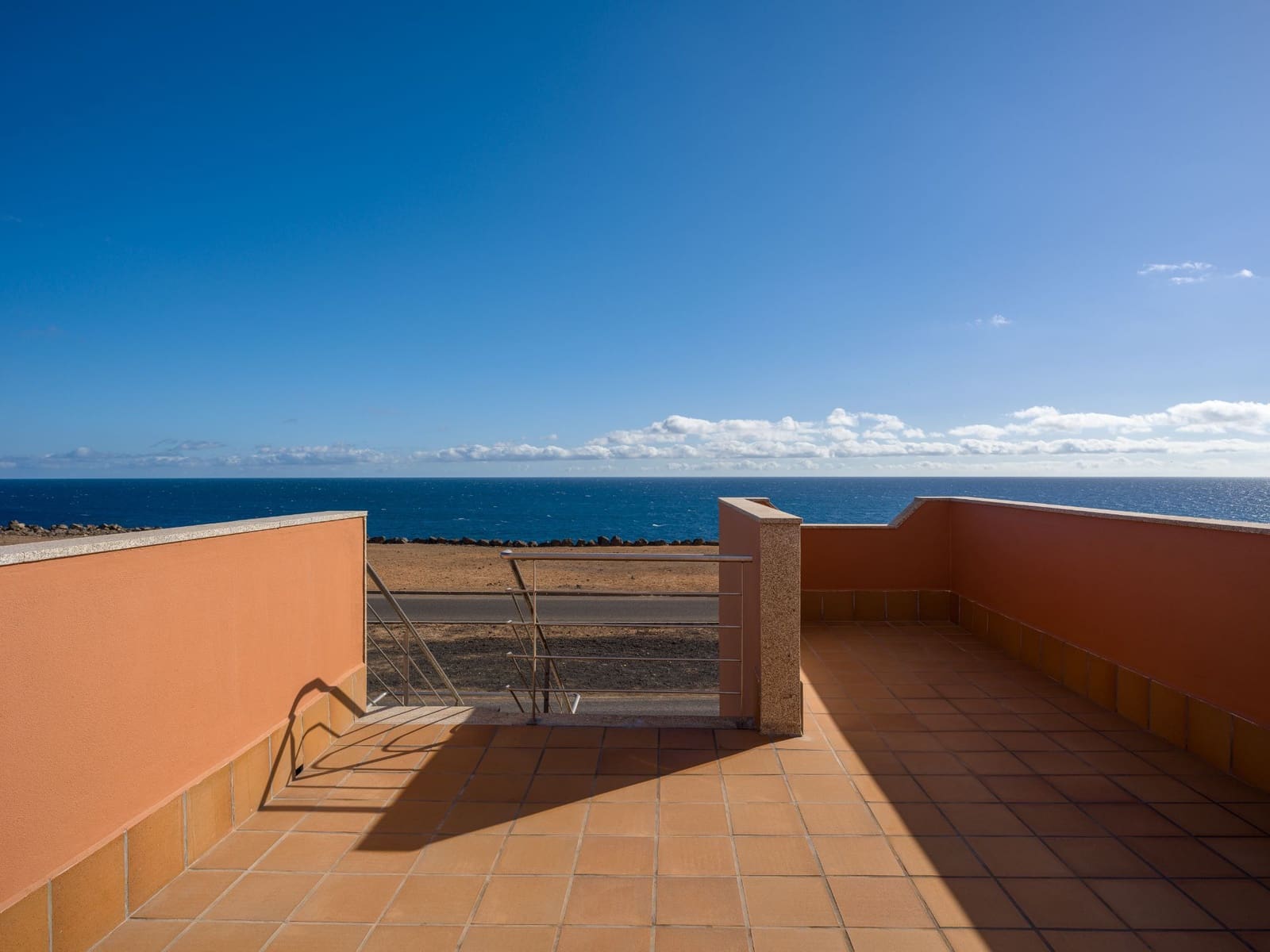 4 soveværelse Villa til salg i Costa de Antigua med swimmingpool garage - € 365.000 (Ref: 8610313)