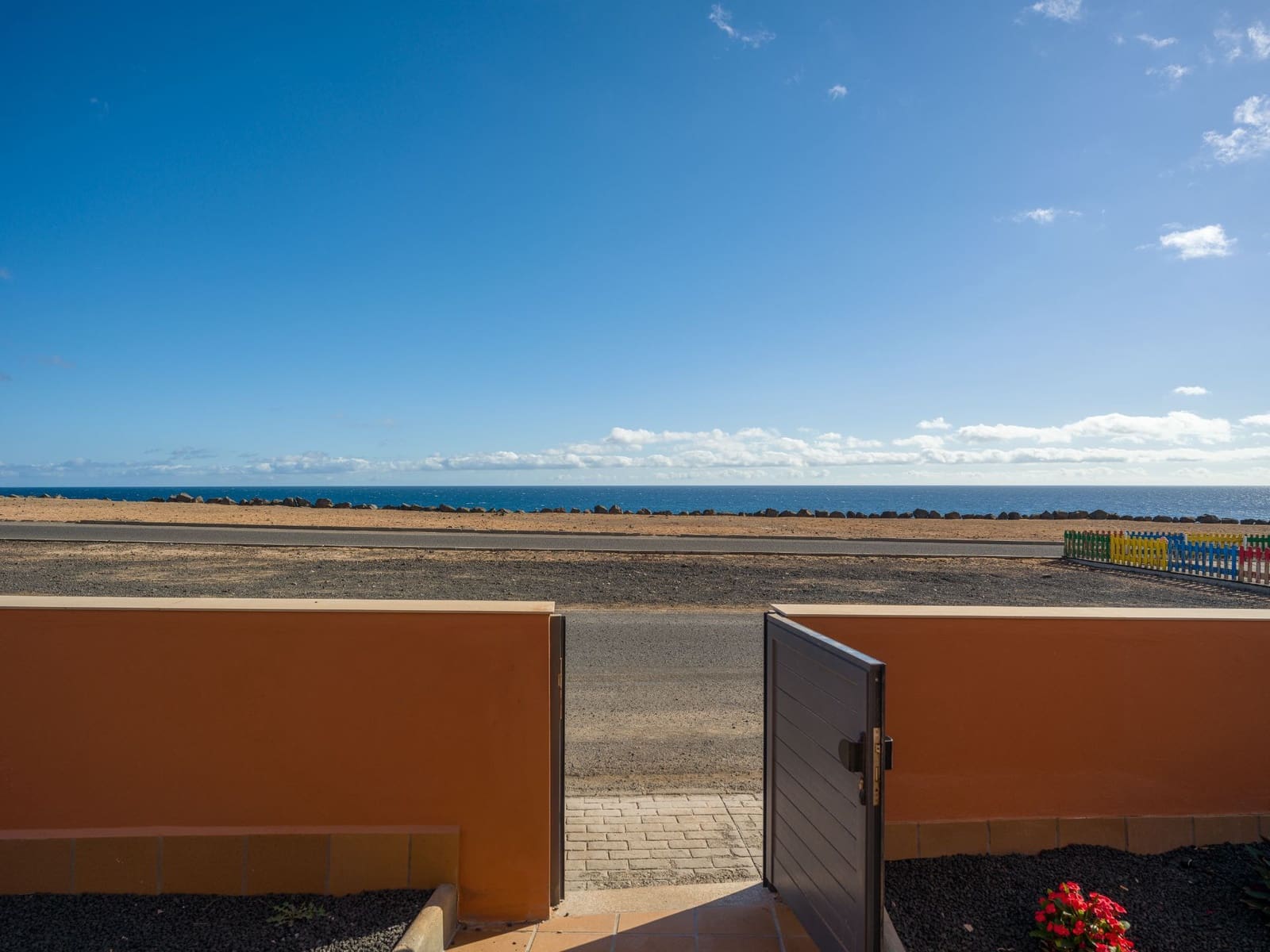 4 soveværelse Villa til salg i Costa de Antigua med swimmingpool garage - € 365.000 (Ref: 8610313)