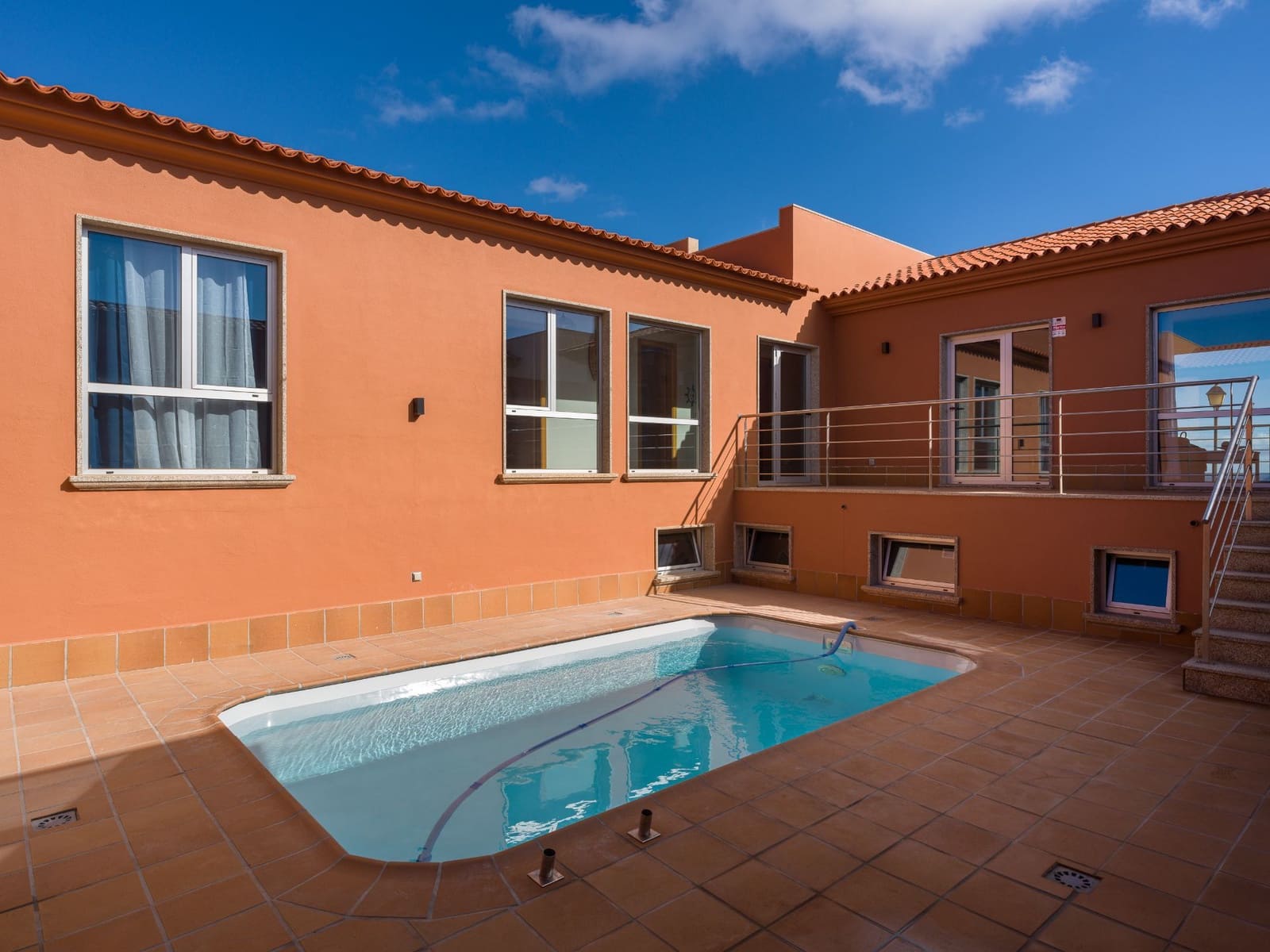 4 soveværelse Villa til salg i Costa de Antigua med swimmingpool garage - € 365.000 (Ref: 8610313)