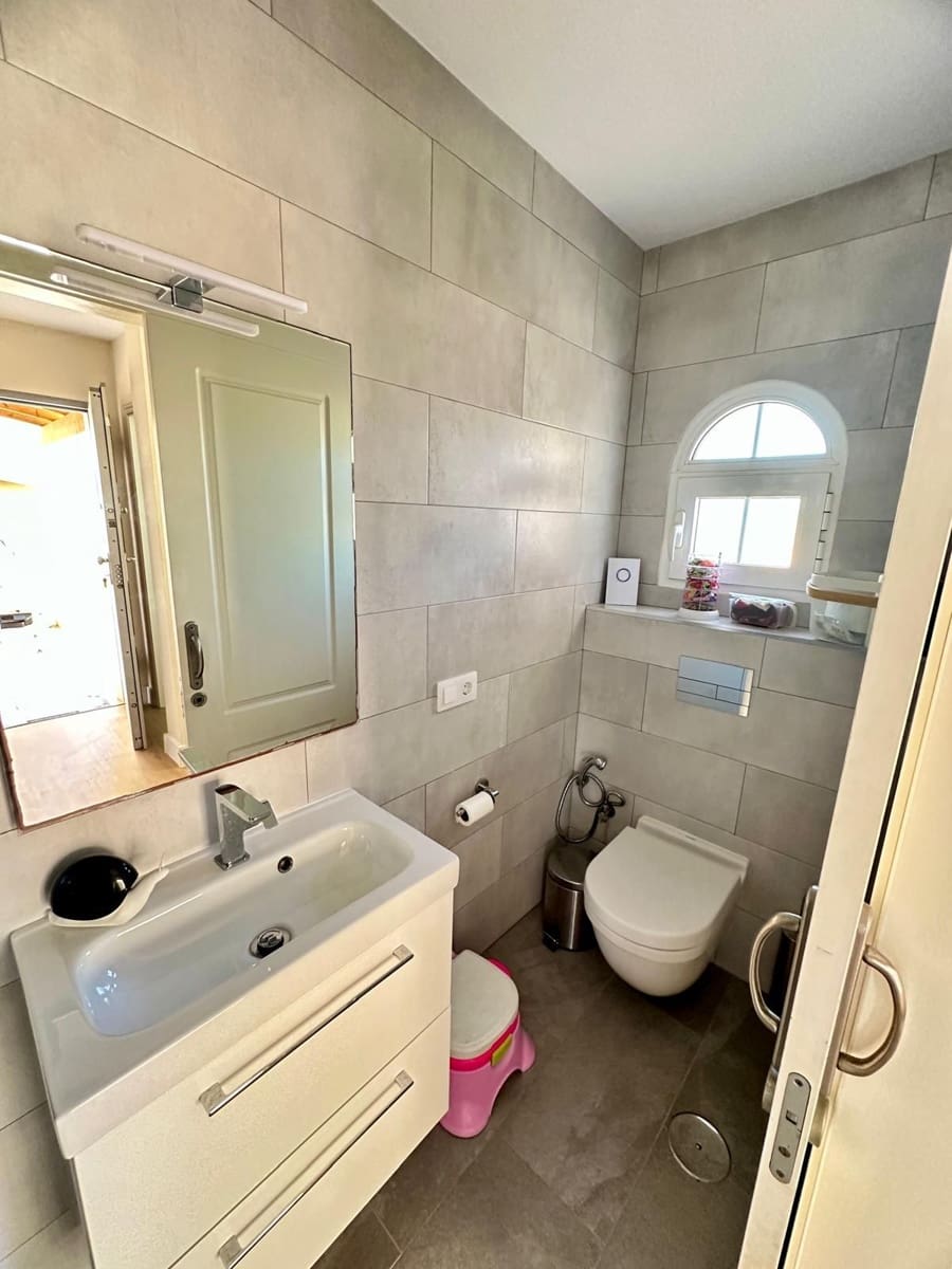 2 soveværelse Semi-Rækkehus til salg i Caleta de Fuste - € 245.000 (Ref: 8614945)