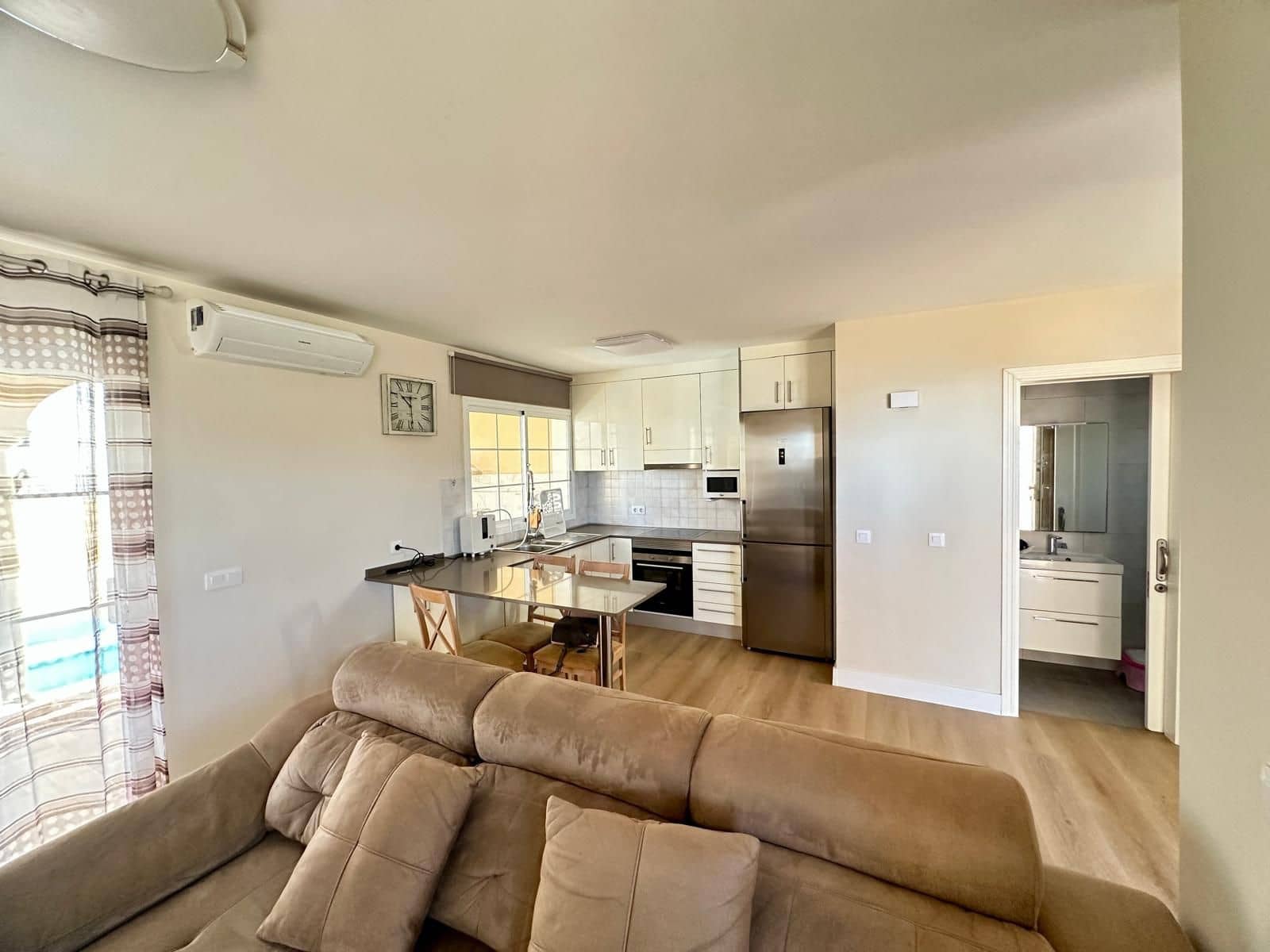 2 soveværelse Semi-Rækkehus til salg i Caleta de Fuste - € 245.000 (Ref: 8614945)