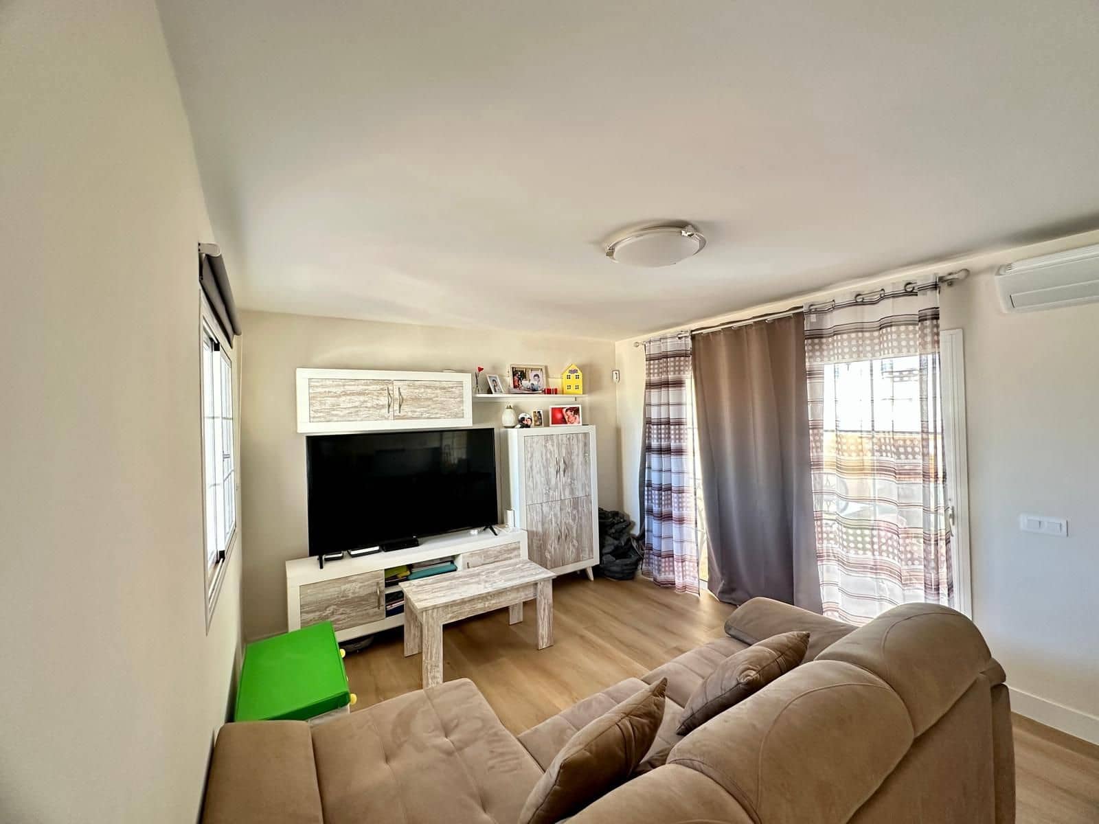 2 soveværelse Semi-Rækkehus til salg i Caleta de Fuste - € 245.000 (Ref: 8614945)