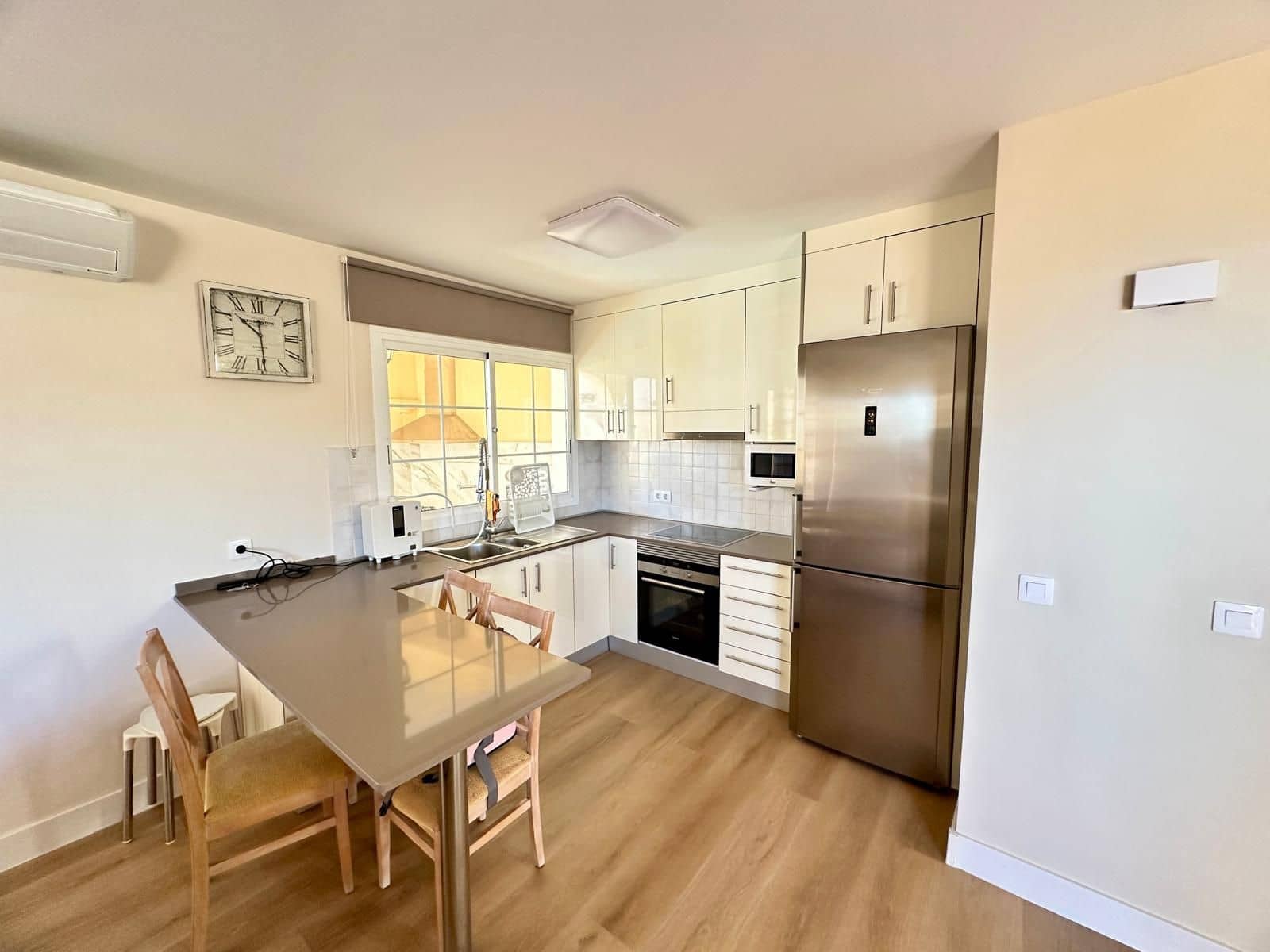 2 soveværelse Semi-Rækkehus til salg i Caleta de Fuste - € 245.000 (Ref: 8614945)