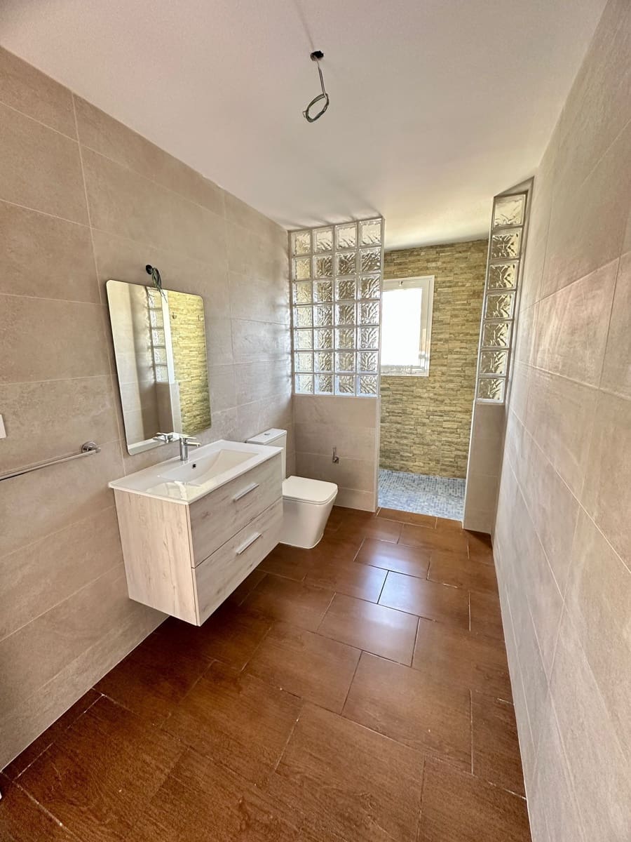 3 bedroom Villa for sale in Triquivijate - € 310,000 (Ref: 8691121)