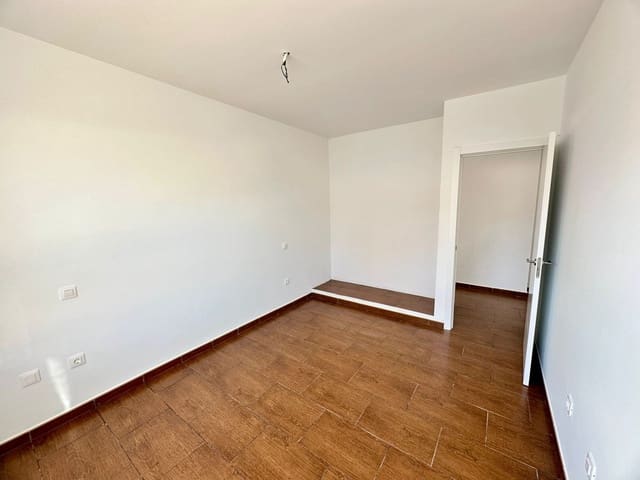 3 quarto Moradia para venda em Triquivijate, Antigua - 310 000 € (Ref: 8691121)