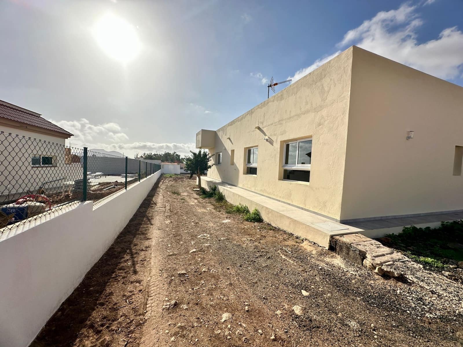 3 bedroom Villa for sale in Triquivijate - € 310,000 (Ref: 8691121)