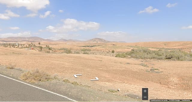 Finca/Country House for sale in Tuineje - € 420,000 (Ref: 8757415)