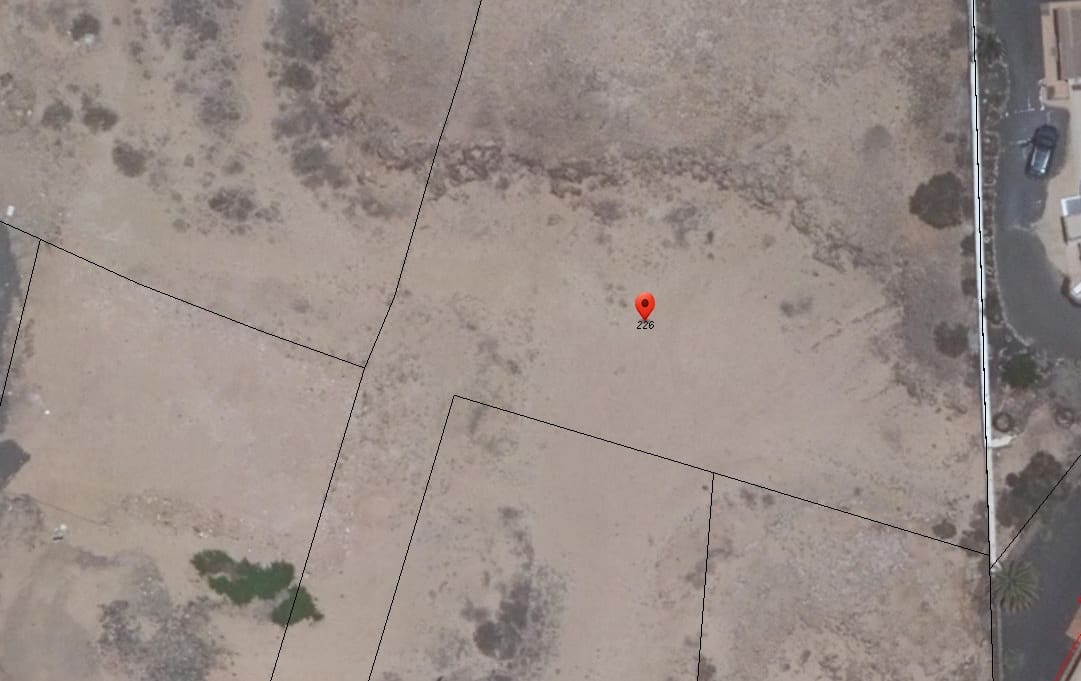 Grunde uden byggetilladelser til salg i Lajares - € 262.500 (Ref: 8759643)