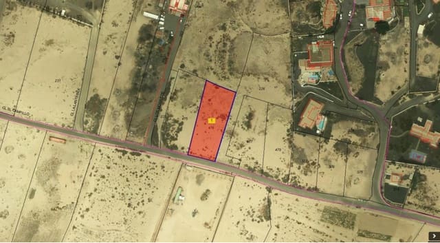 Landgrundstück zu verkaufen in Lajares, La Oliva - 262.500 € (Ref: 8759643)