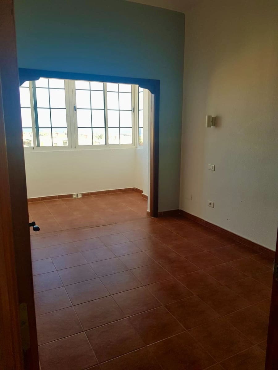 3 soveværelse Byhus til salg i Caleta de Fuste med swimmingpool - € 249.000 (Ref: 8812180)