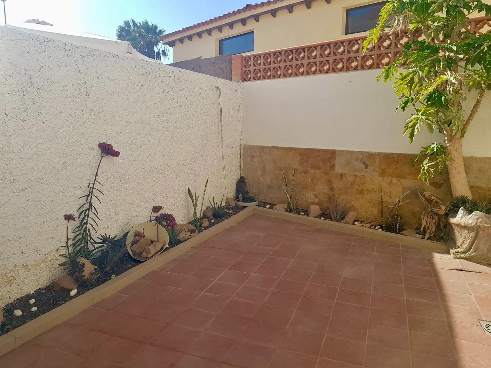 3 soveværelse Byhus til salg i Caleta de Fuste med swimmingpool - € 249.000 (Ref: 8812180)