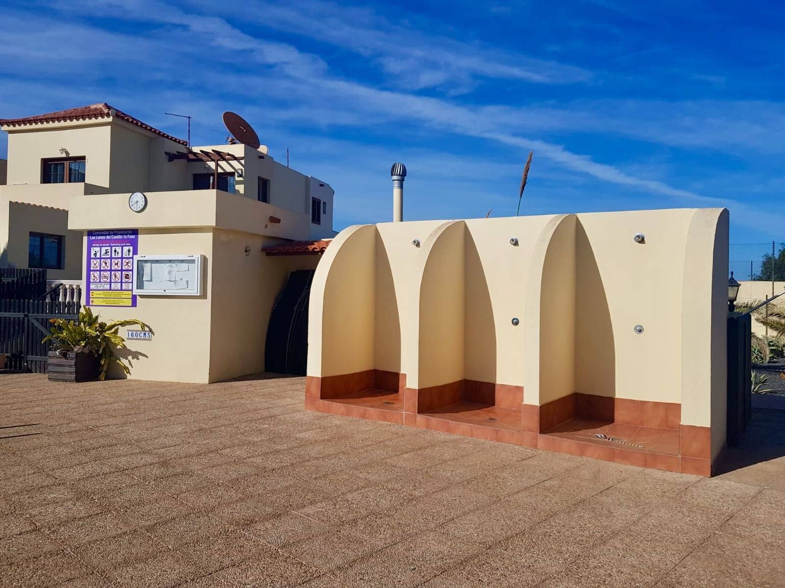 3 soveværelse Byhus til salg i Caleta de Fuste med swimmingpool - € 249.000 (Ref: 8812180)
