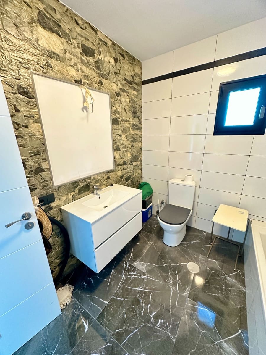 4 soverom Villa til salgs i Antigua med svømmebasseng - € 385 000 (Ref: 8873996)