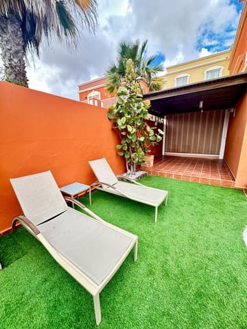 3 sovrum Villa till salu i Puerto del Rosario med pool - 330 000 € (Ref: 8929760)