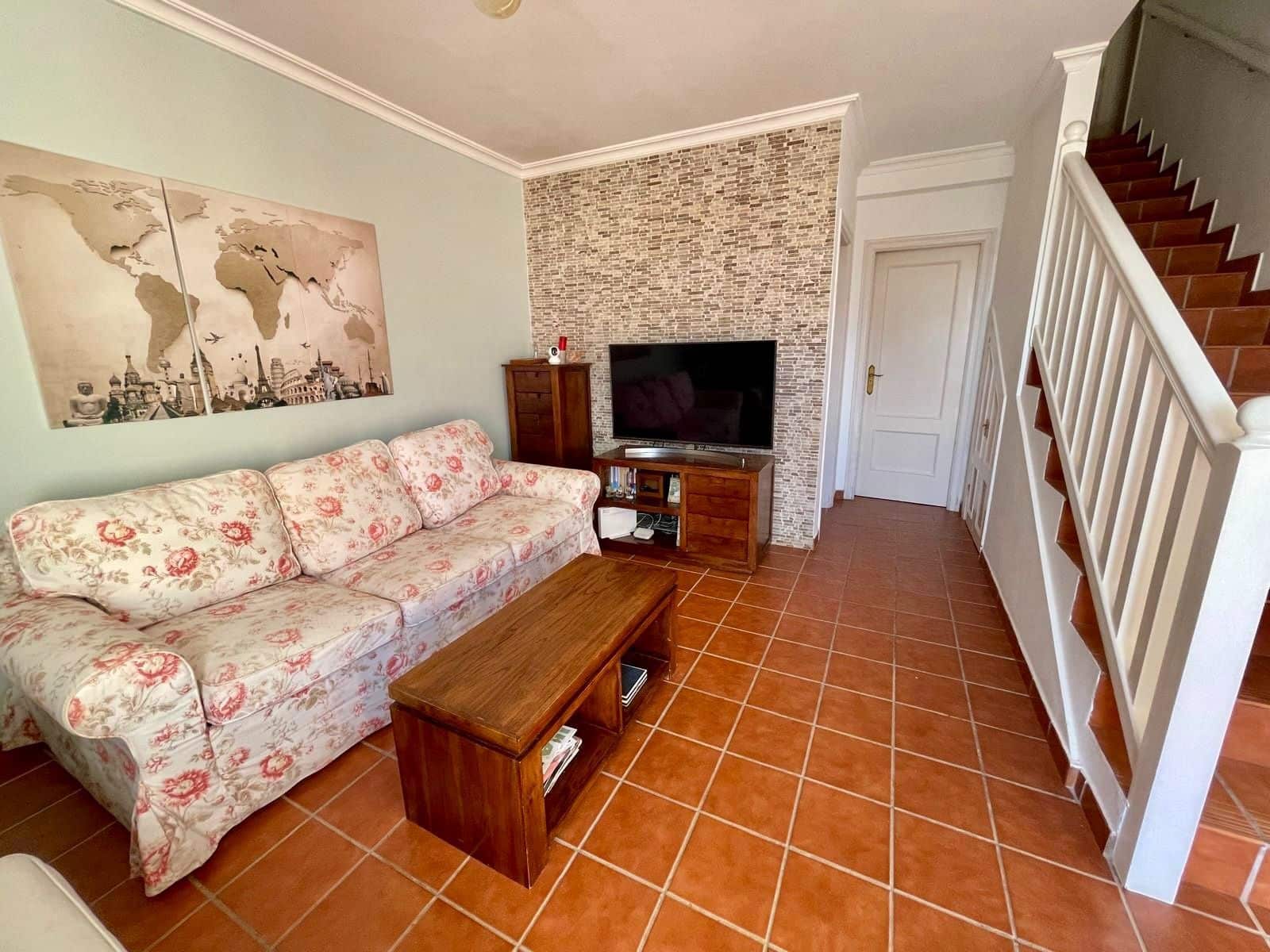 3 quarto Moradia para venda em Puerto del Rosario com piscina - 330 000 € (Ref: 8929760)